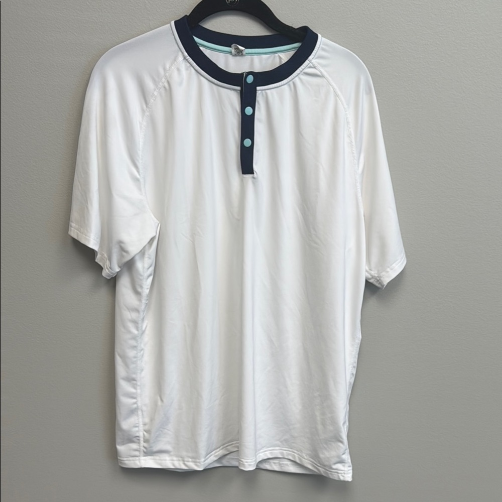 Fila Men’s Cross Court Henley. White. Medium.